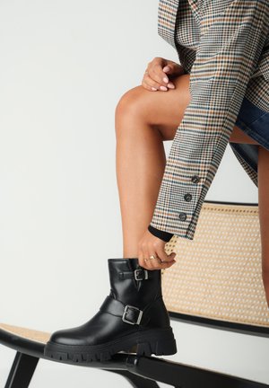 PHILOU MOVE - Cowboy/biker ankle boot - black