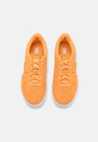 Puma PALERMO ELEVATA - Trainers - bright melon/white