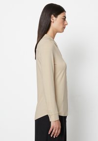 Thumbnail Image 5