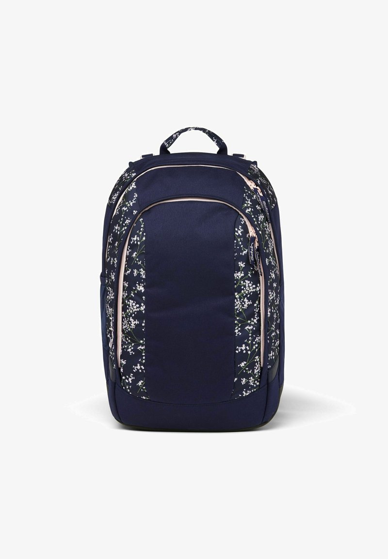 Sac à dos navy avec des panneaux latéraux à motifs floraux et des fermetures éclair en or rose. Il dispose d'un dos rembourré, d'une poignée supérieure et de bretelles réglables.