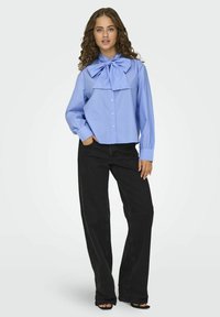 ONLY ONLESTELLE  - Skjortebluser - grapemist