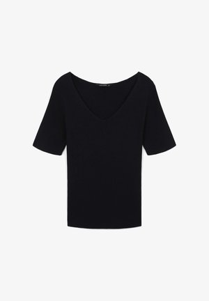 Schwarzes geripptes Strickoberteil mit tiefem V-Ausschnitt und kurzen Ärmeln, das eine taillierte Form und eine glatte Textur aufweist. Das Etikett trägt die Aufschrift "CALLIOPE."