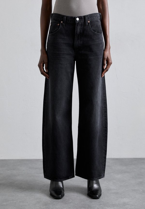 LOW CURVE - Relaxed fit jeans