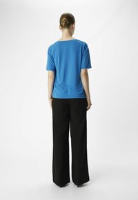 Object Camiseta básica - lapis blue