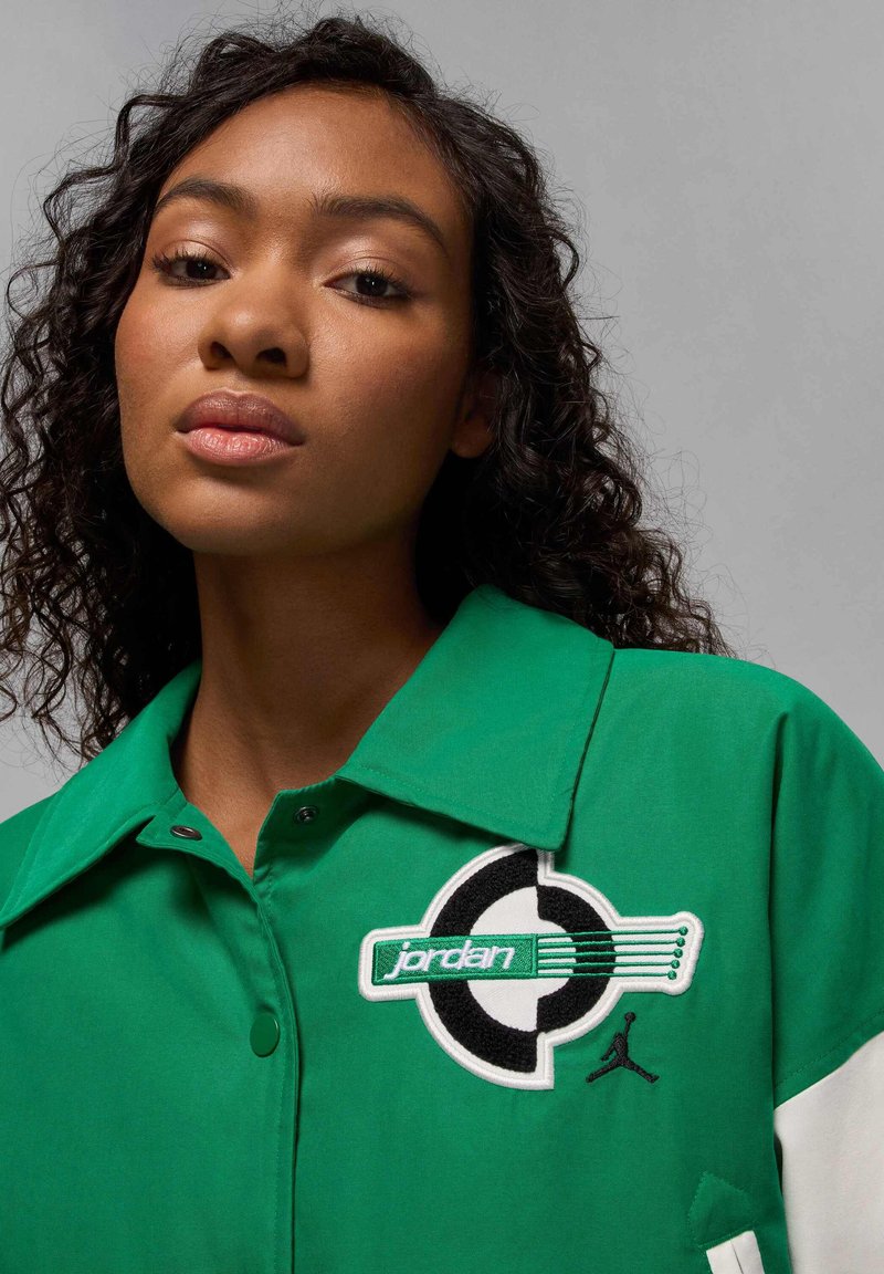 Jordan LOOSE FIT - Bomber bunda - malachite/sail/black