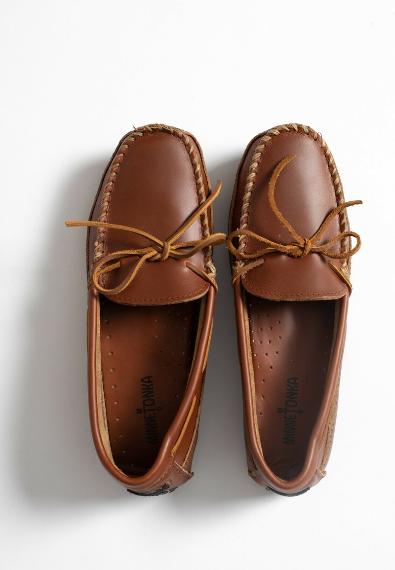 Herren Sneaker | Minnetonka Business-Slipper caramel/camel - SW79809 Herren Sneaker | Minnetonka Business-Slipper caramel/camel - SW79809
