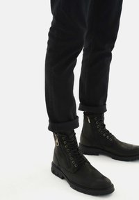 Kazar BERGEN - Botines con cordones - black