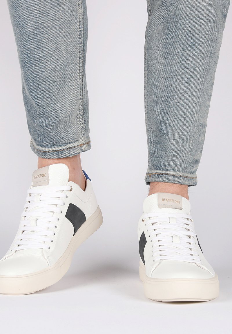 Herren Sneaker low | Blackstone Sneaker low white navy/weiß - IG98136 Herren Sneaker low | Blackstone Sneaker low white navy/weiß - IG98136
