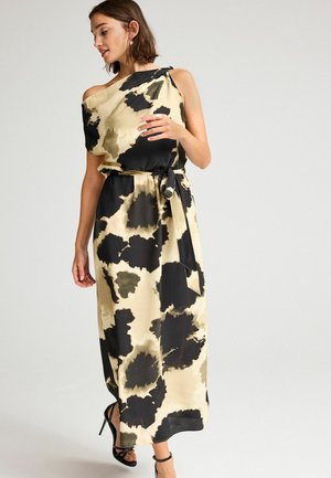 Blomsterpræget maxikjole i beige og sort, med off-shoulder design, bælte ved taljen og flydende stof.