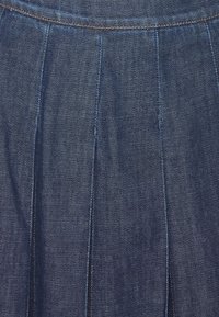 WEEKEND MaxMara Farkkuhame - dark blue