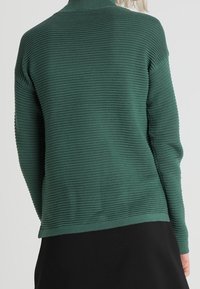 Noisy May Strickpullover - dark green