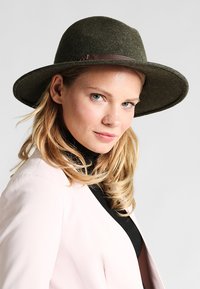 Barbour TACK FEDORA HAT - Hoed - olive melange