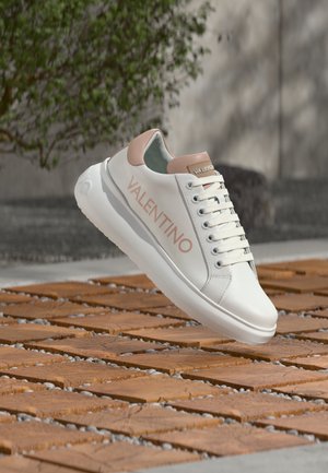 JUMP - Sapatilhas - white/nude