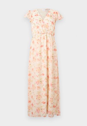 Μάξι φόρεμα κρεμ με ροζ ανθικό σχέδιο, στυλ κρουαζέ με ντεκολτέ σε σχήμα V, κοντά μανίκια με εφέ φτερού, και ζωνάκι στη μέση.