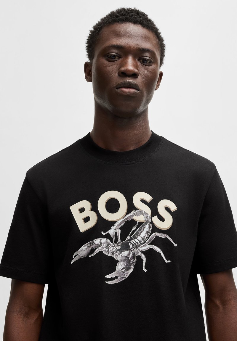BOSS - T-shirt en coton Pima avec logo brillant - Gris sombre