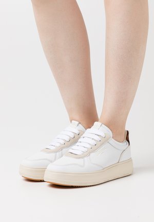 ALMA - Trainers - leopard