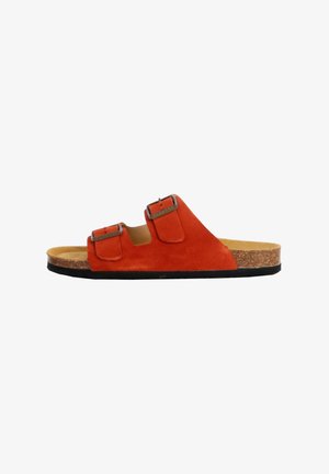 Sandali a scivolo in suede arancione con due cinturini regolabili, un sottopiede in sughero e una suola piana in gomma nera.
