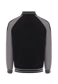 Giacca bomber nera e grigia con colletto e polsini a coste, caratterizzata da una texture liscia e maniche raglan a contrasto.