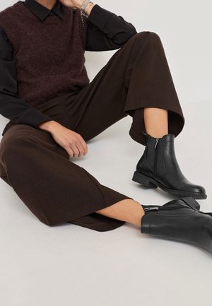 Tamaris, Bottines - black