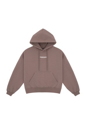 Hoodie in gedämpftem Braun mit Kängurutasche, Kapuze mit Kordelzug und kleinem weißen Logo auf der Brust. Weicher Stoff.