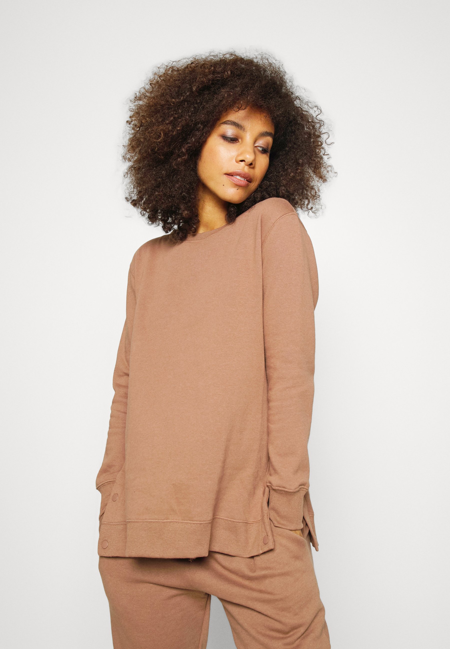 Cotton On Maternity BUTTON SIDE TRACK 