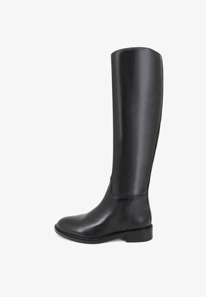 Stivali in pelle nera al ginocchio con una superficie liscia e elegante, punta rotonda e tacco basso a blocco; cuciture minime e nessun abbellimento evidente.