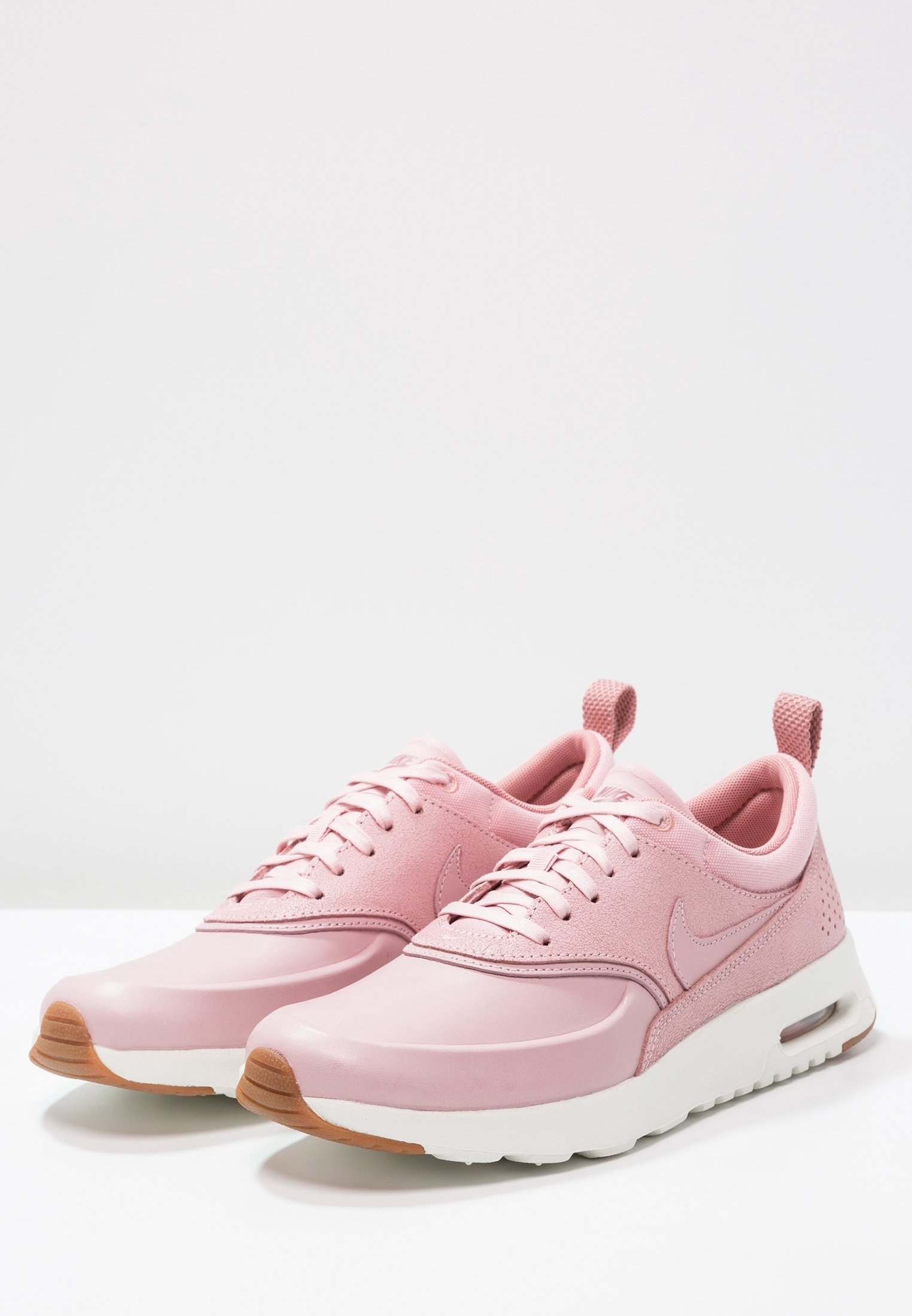 womens nike trainers nude