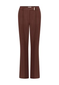 Bruine op maat gemaakte broek met een rechte paskleding, voorzien van voorplooien en een slanke, minimalistische gouden accent bij de taille.