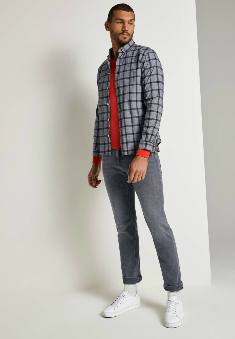 TOM TAILOR V NECK  - Strickpullover - valiant red melange