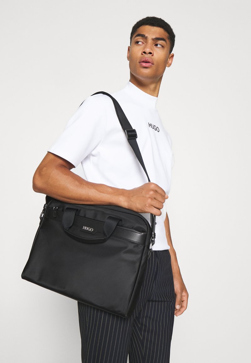 HUGO LUXOWN CASE UNISEX Laptop bag black Zalando.de