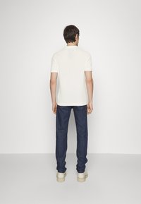 Thumbnail Image 3