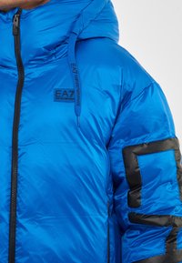 EA7 Emporio Armani GIUBBOTTO - Zimná bunda - lapis blue