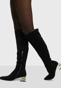 LOLA CASADEMUNT Botas - black