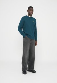 Lyle & Scott CREW NECK SWEATSHIRT - Φούτερ - rich teal