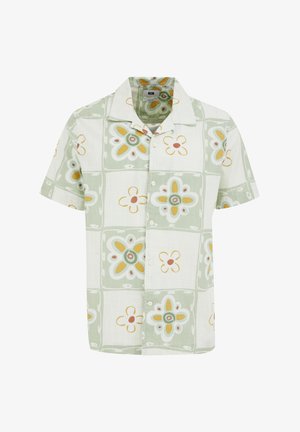 Chemise à manches courtes à boutons de couleur vert clair avec un motif floral en jaune, orange et blanc. Fabriquée en tissu léger, dotée d'un col classique.