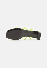 Monki Sandaalit nilkkaremmillä - green