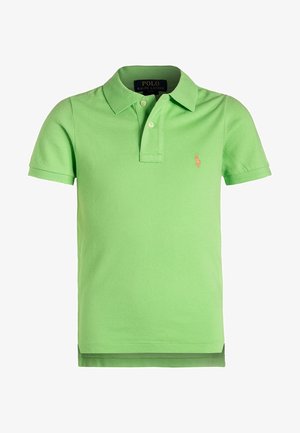 Polo verde realizzato in cotone con maniche corte, colletto e un piccolo logo ricamato sul petto. Texture liscia.