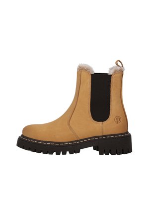 Bottines en daim marron avec un panneau latéral élastique noir, une bordure en fausse fourrure et une semelle en caoutchouc robuste. Présentent des coutures contrastées et un détail de logo.