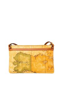 Borsa a tracolla con stampa mappa, caratterizzata da una palette di colori beige e gialla, con chiusura a zip e dettagli in pelle marrone. Mostra il contorno dell'Alaska.