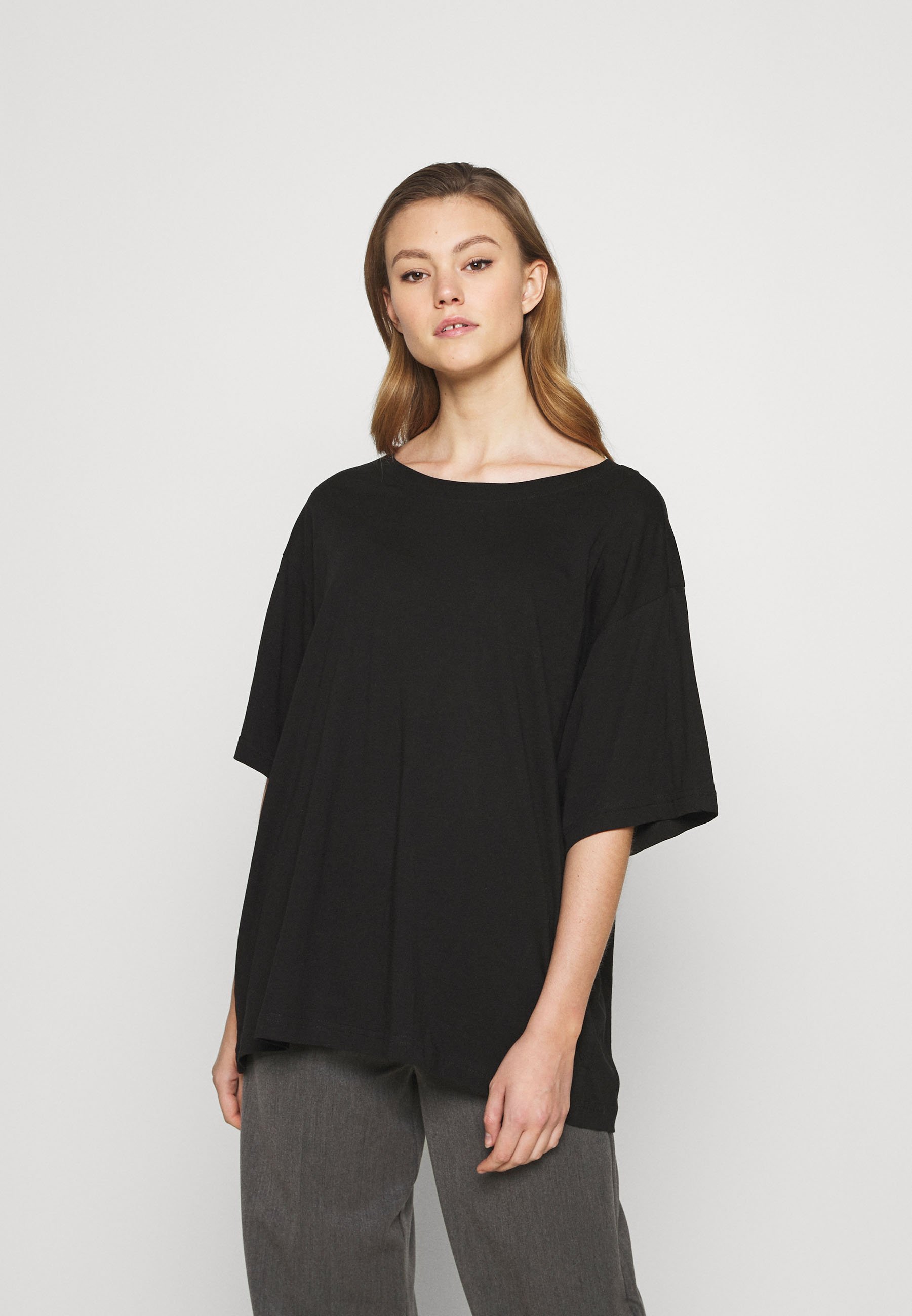 Weekday REBECCA - Basic T-shirt - black 
