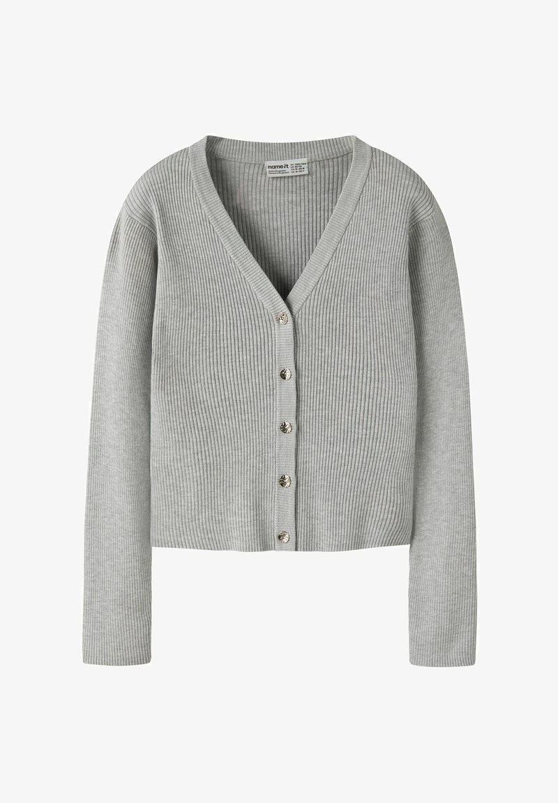 Cardigan côtelé gris avec un col en V profond, sept boutons et des manches longues. Confectionné en maille douce avec une finition texturée.