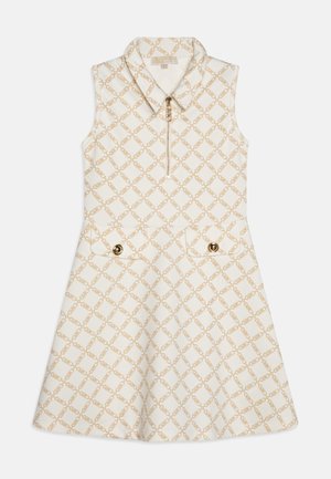 Ärmelloses Kleid aus elfenbeinfarbenem Stoff mit goldenem Kettenmuster, mit einem Reißverschlusskragen und zwei Fronttaschen mit goldenen Knopfakzenten.