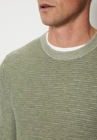 Marc O'Polo REGULAR  - Strickpullover - olive