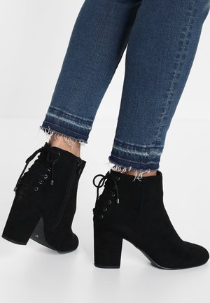 Botines bajos - black