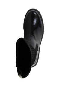 Zwarte gepatineerde enkellaars met een gladde buitenkant, ribbelige zwarte stof bij de kraag en een gestructureerde zwarte zool.