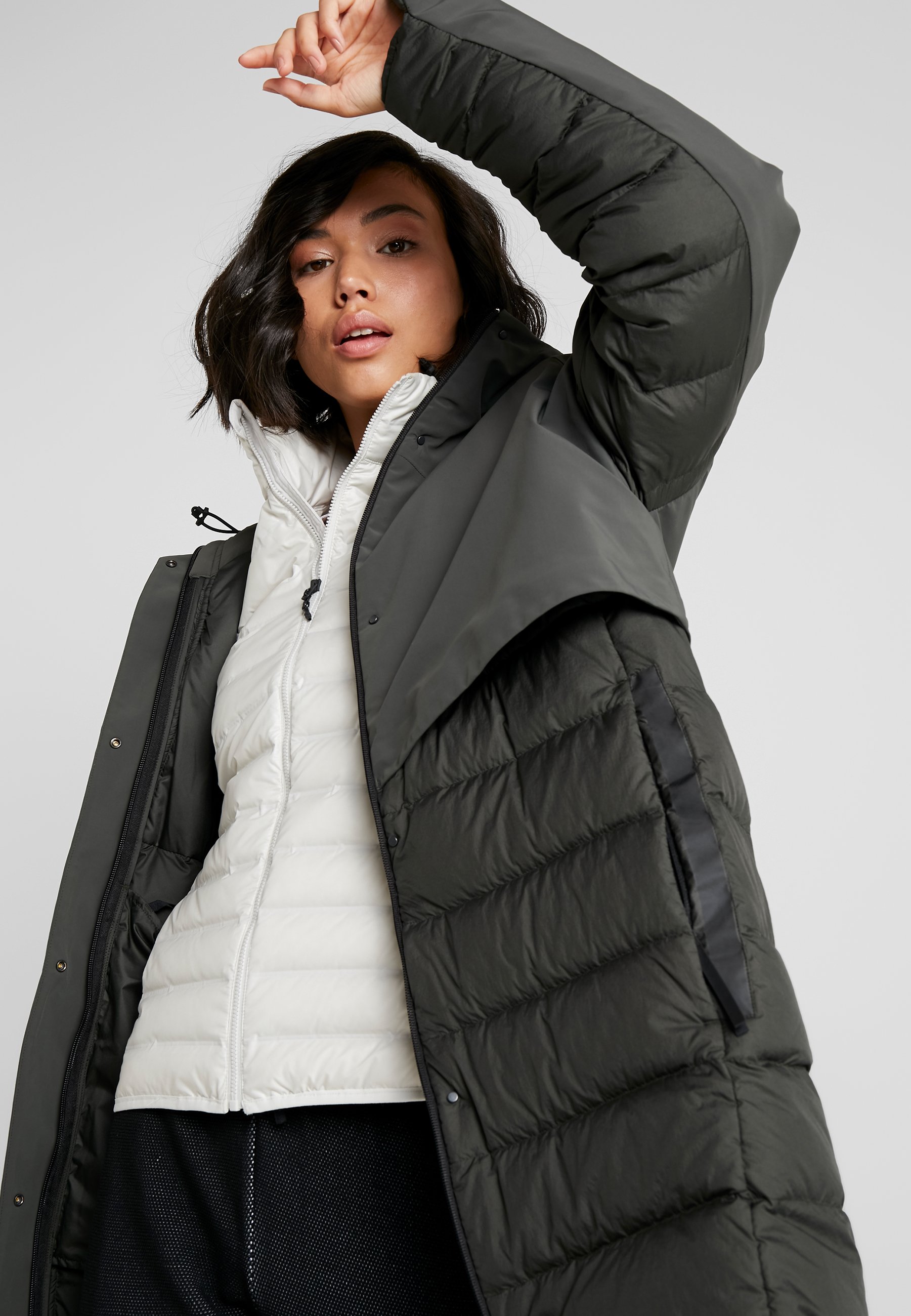 adidas Performance MYSHELTER CLIMAHEAT PARKA DOWN JACKET adidas Down Parka Parka oliv grün