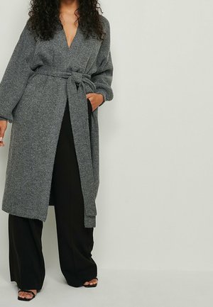 Strickjacke - grey