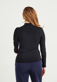 Even&Odd ADAPTIVE VERSION OF NOS  - Long sleeved top - black