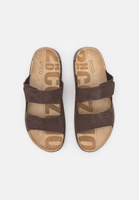 ECCO COZMO M - Pantofole - brown