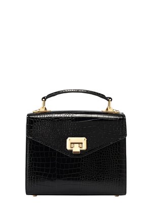 Borsa nera in pelle faux-coccodrillo con design strutturato, hardware dorato, manico superiore e chiusura a patta magnetica.